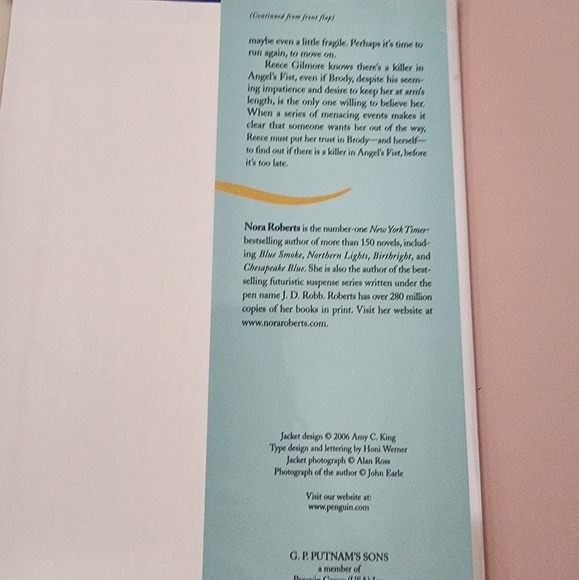 Nora Roberts "Angels Fall" Hardback Book - Picture 4 of 7